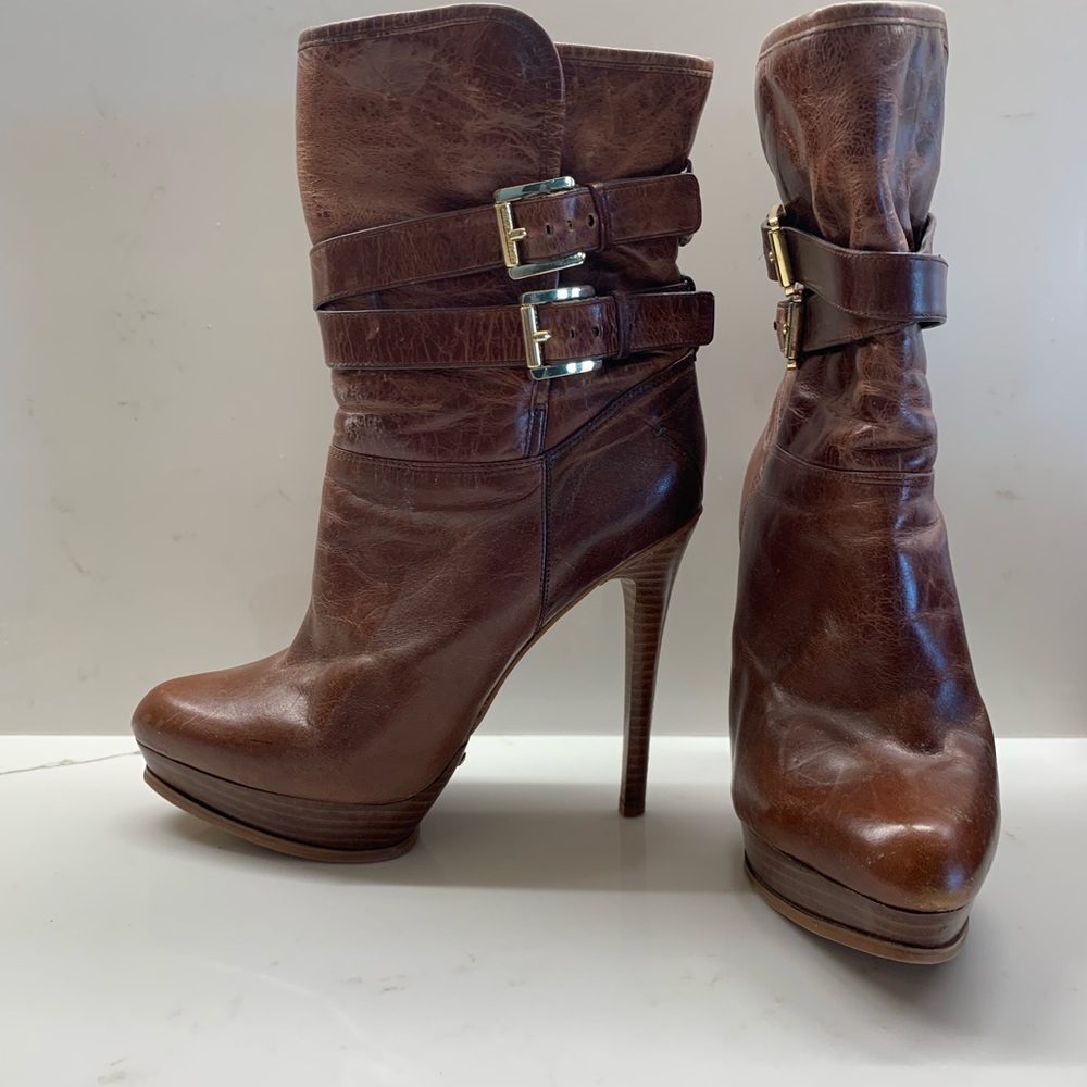 Michael Kors  “Mae” fleeced lined booties. With slight platform.